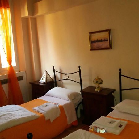 Bed and Breakfast Da Selly Мантуя Экстерьер фото